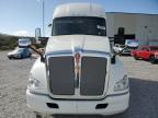 2020 Kenworth T680 Semi Truck на продаже в Reno, NV - Minor Dent/Scratches
