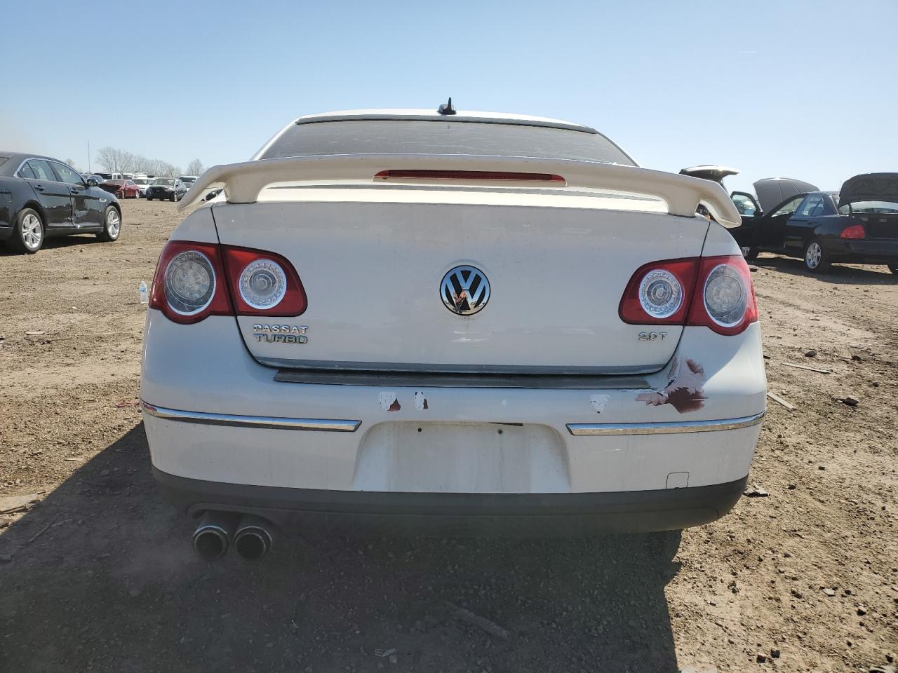 2006 Volkswagen Passat 2.0T Luxury VIN: WVWEK73CX6P129832 Lot: 51852695
