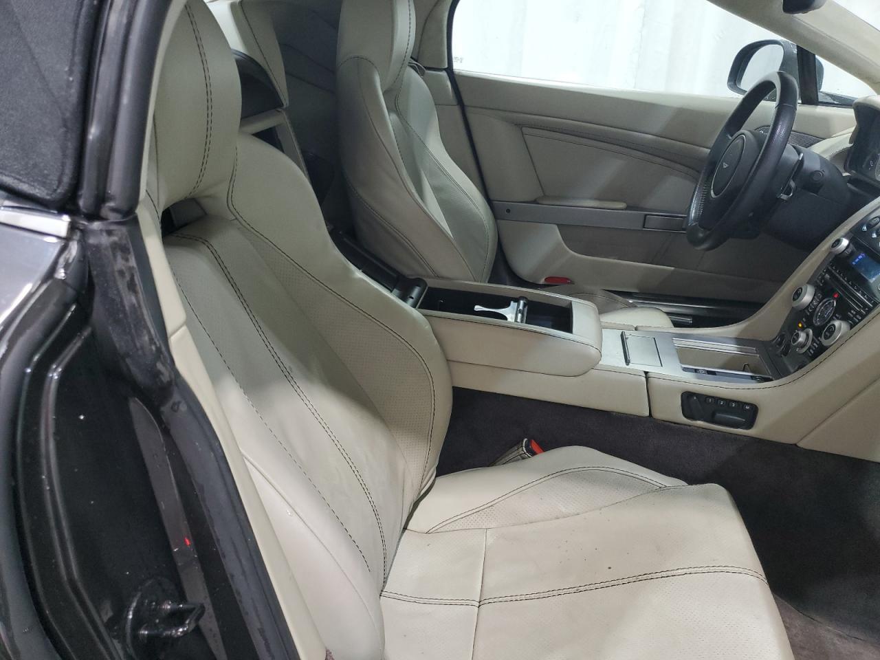 SCFEFBBCXAGD13755 Auction: COPART Lot: 52372665 Location: MO - SPRINGFIELD SCFEFBBCXAGD13755 ASTON MARTIN ALL MODELS 2010 GRAY Photo 10
