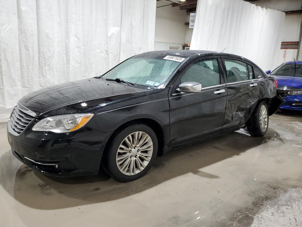 2013 Chrysler 200 Limited للبيع في Leroy، NY - Side
