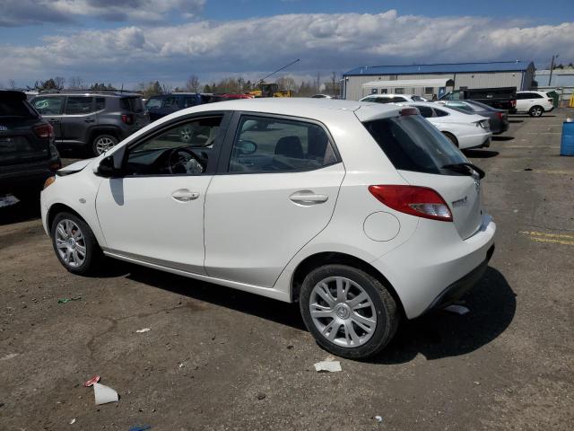  MAZDA 2 2013 Белы