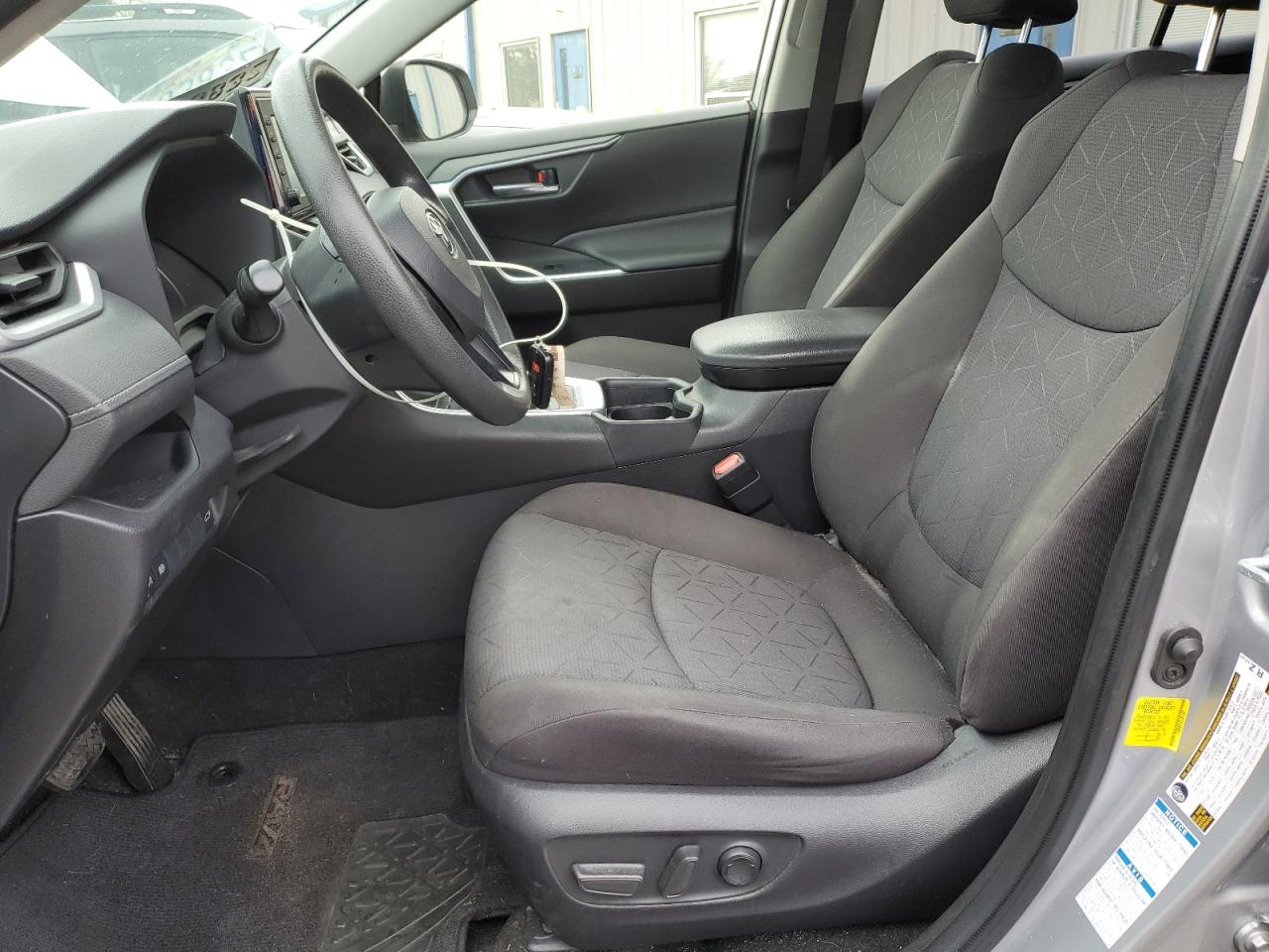 2020 Toyota Rav4 Xle VIN: JTMR6RFV8LD001066 Lot: 51587815