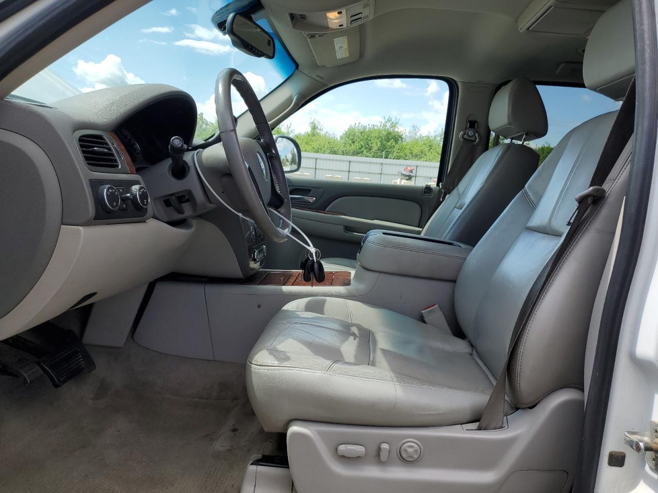 2007 Chevrolet Suburban K1500 VIN: 1GNFK16307J233500 Lot: 51330425