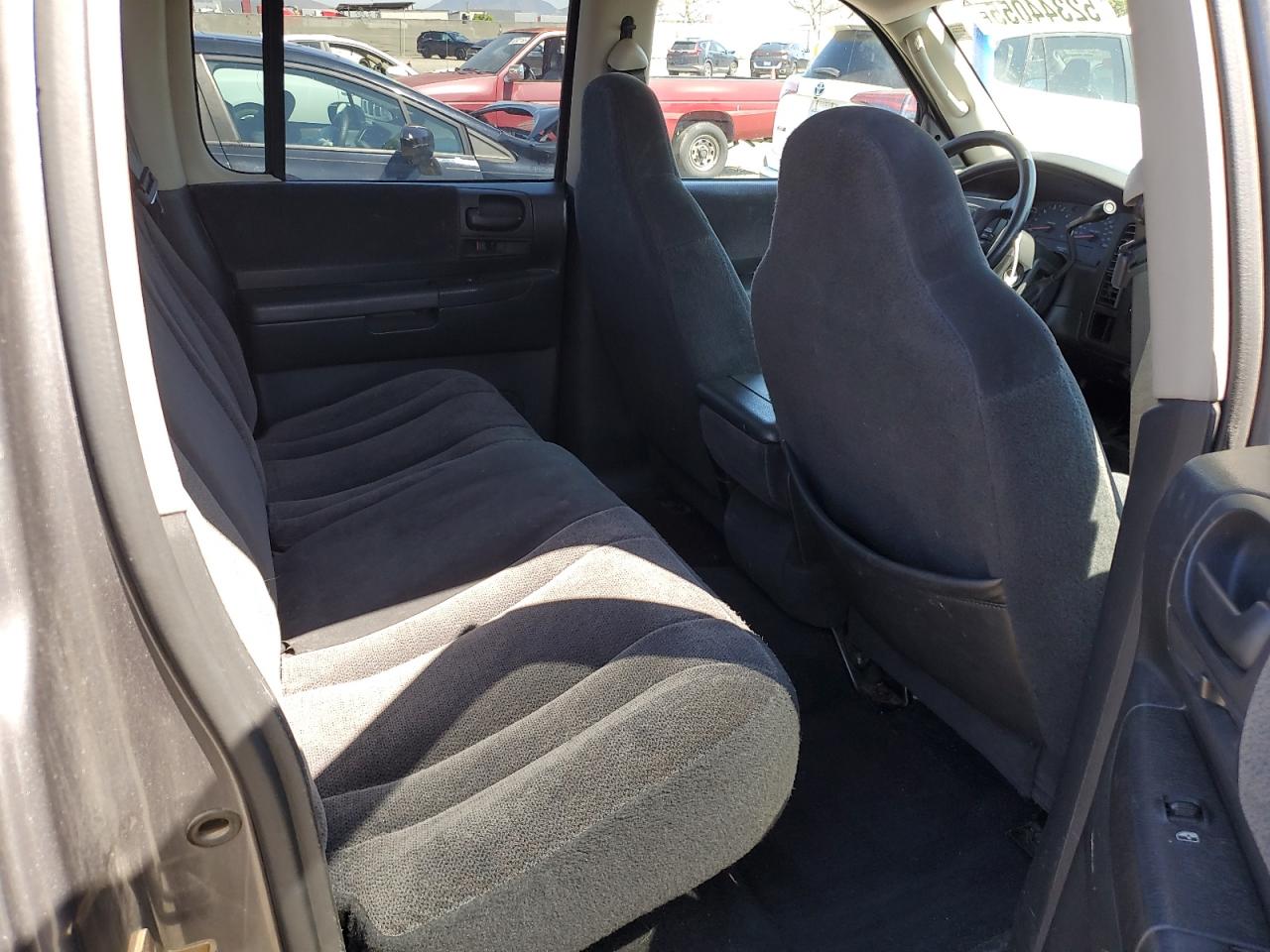 2004 Dodge Dakota Quad Slt VIN: 1D7HL48N54S690913 Lot: 52344055