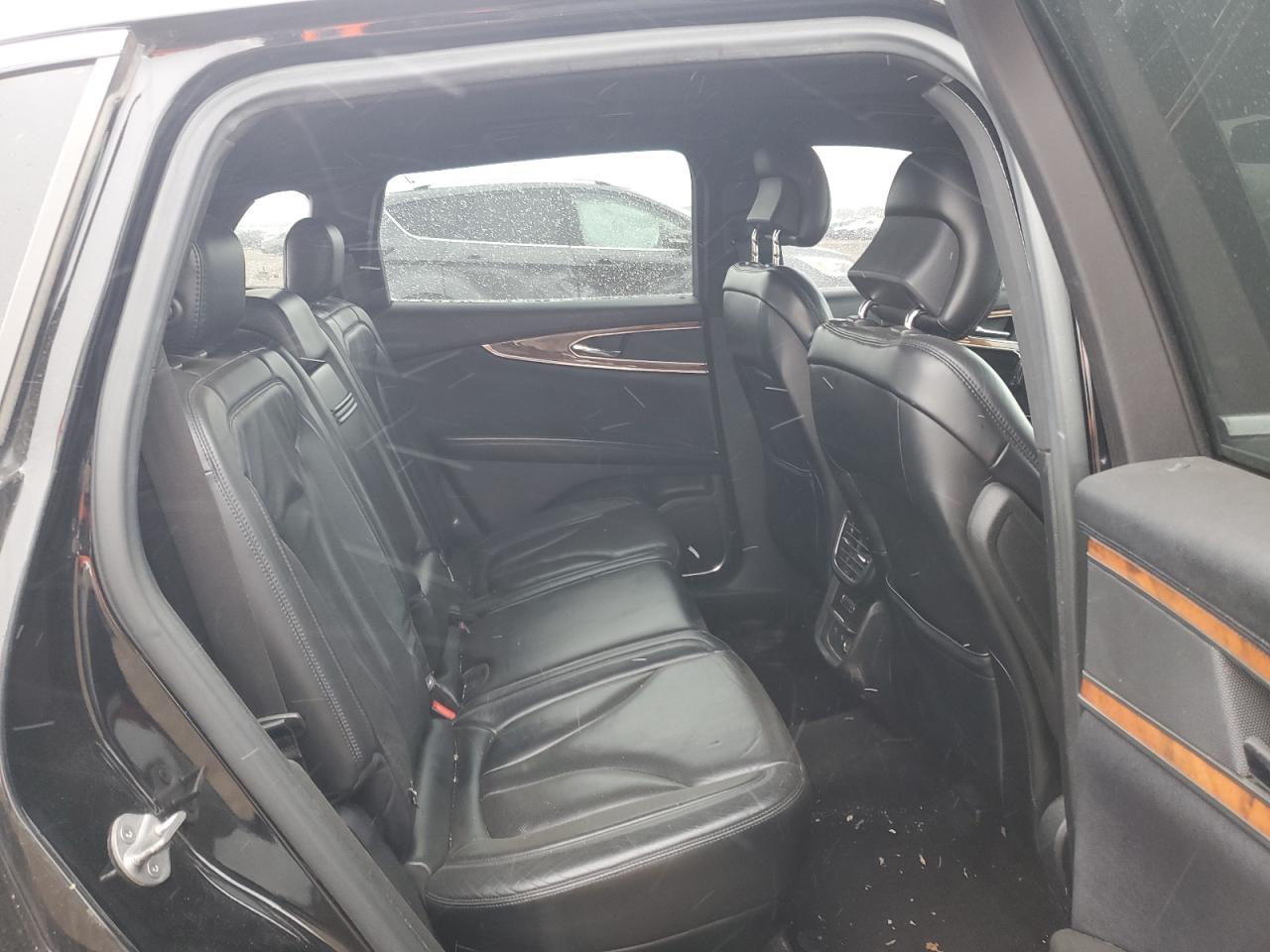 2016 Lincoln Mkx Reserve VIN: 2LMTJ8LR6GBL21763 Lot: 52076805