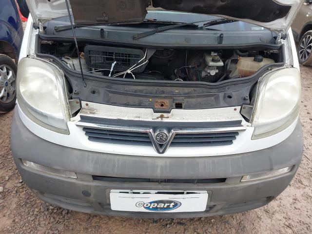 2005 VAUXHALL VIVARO 290