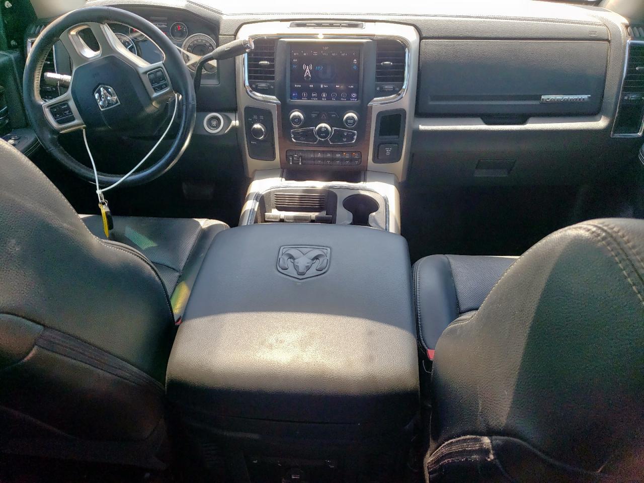 2016 RAM 3500 - Image 9