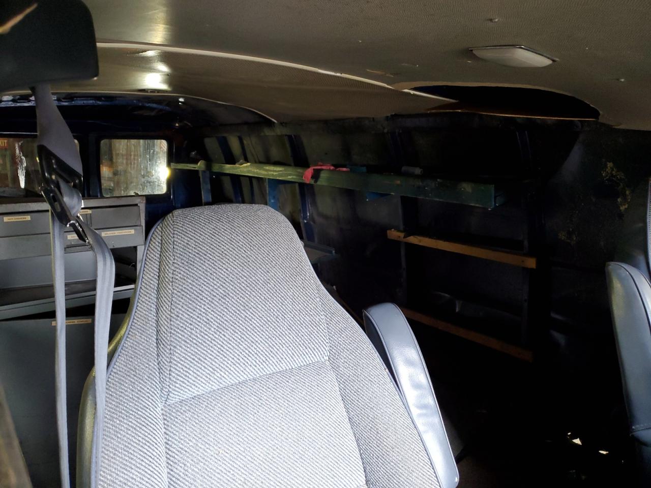 DODGE B SERIES 1990 2B7KB31Z5LK765354 Photo 10