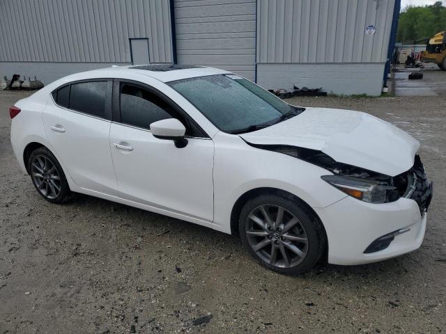  MAZDA 3 2018 Белый