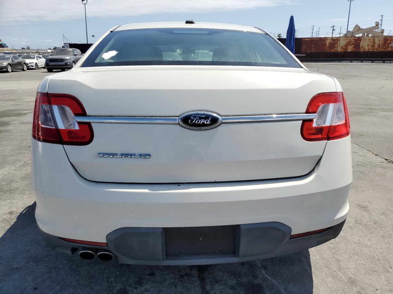 2010 Ford Taurus Se VIN: 1FAHP2DW3AG137697 Lot: 54439915