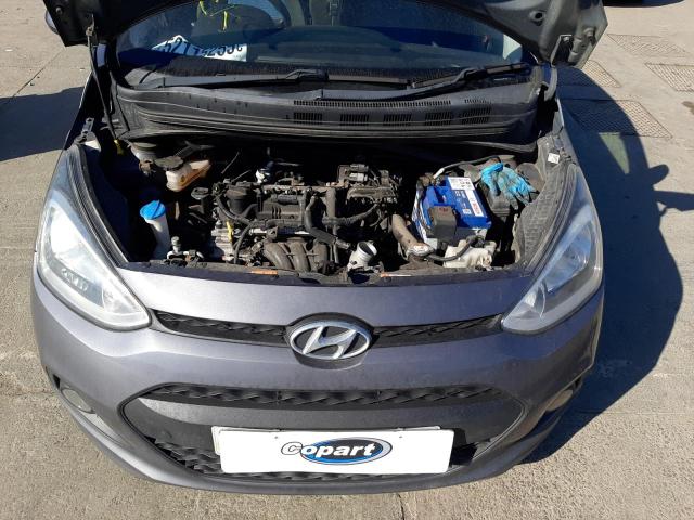 2016 HYUNDAI I10 SE