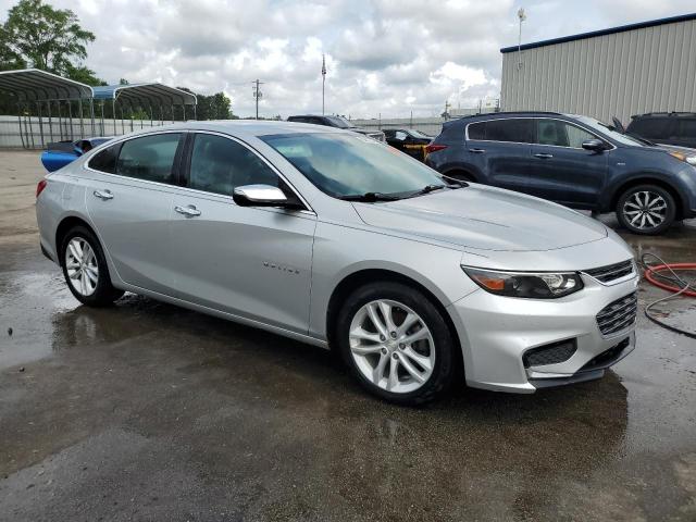  CHEVROLET MALIBU 2017 Srebrny