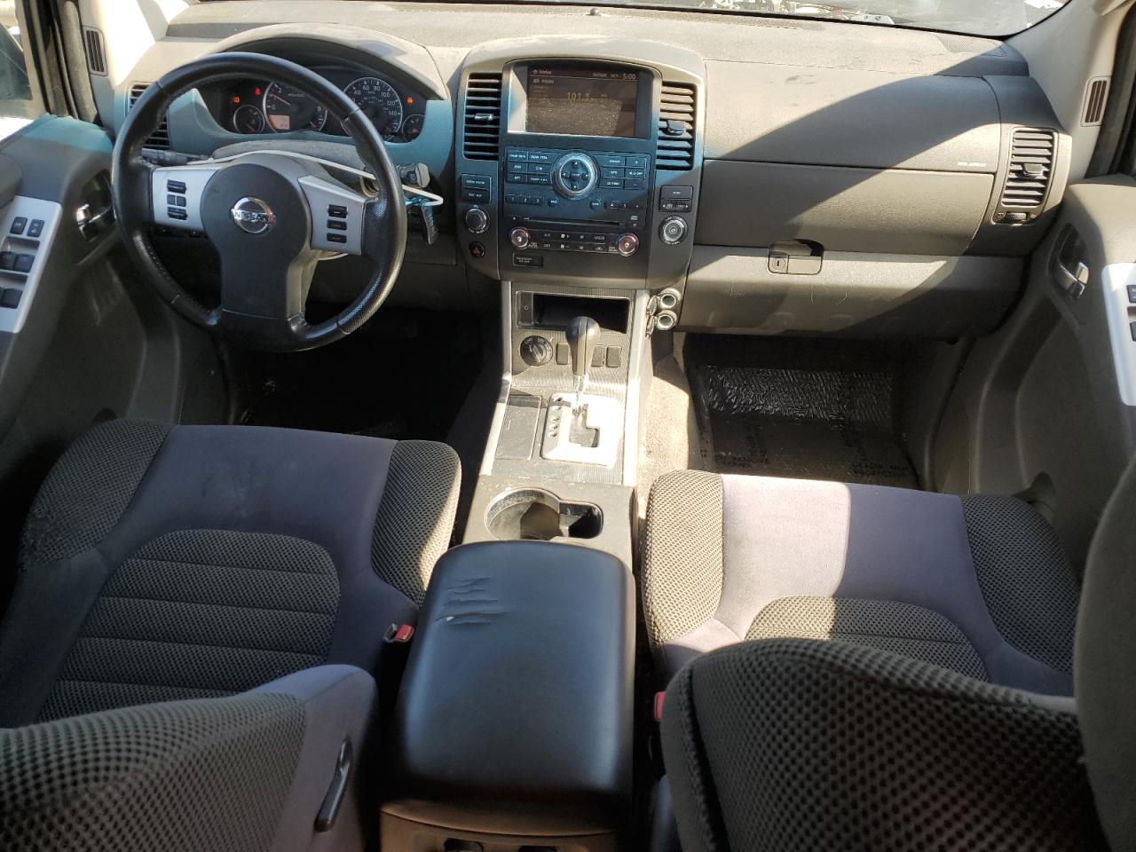 2010 Nissan Pathfinder S VIN: 5N1AR1NB4AC606570 Lot: 52921275