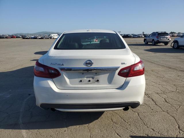  NISSAN ALTIMA 2018 Biały
