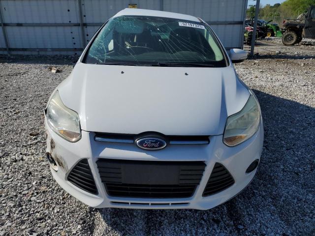 Sedans FORD FOCUS 2014 White