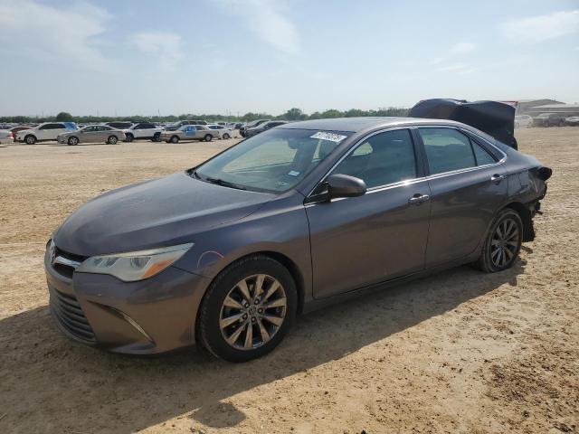  TOYOTA CAMRY 2015 Серый