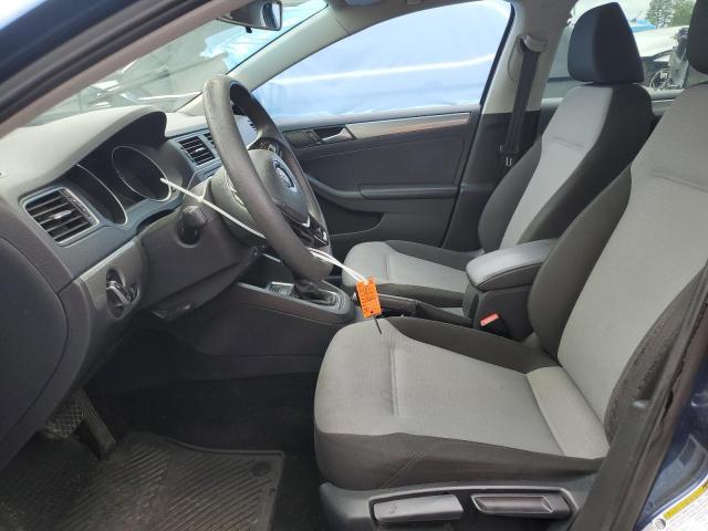  VOLKSWAGEN JETTA 2017 Синий