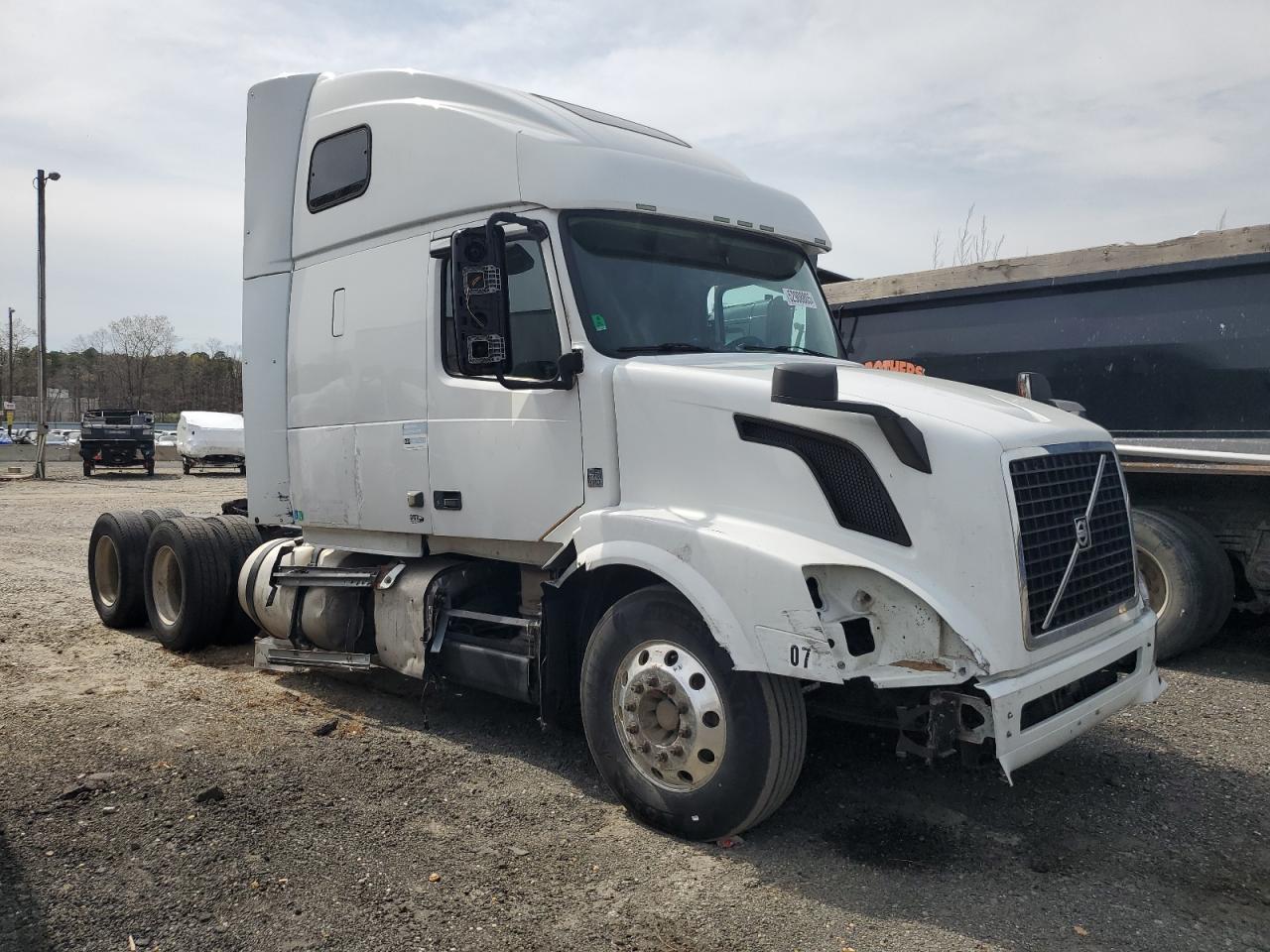 2014 Volvo Vnl Semi Truck de vânzare în Glassboro, NJ - All Over