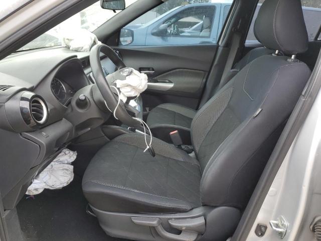  NISSAN KICKS 2018 Srebrny
