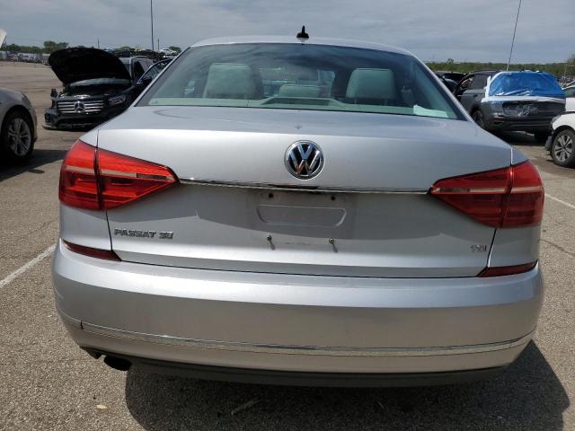  VOLKSWAGEN PASSAT 2016 Srebrny