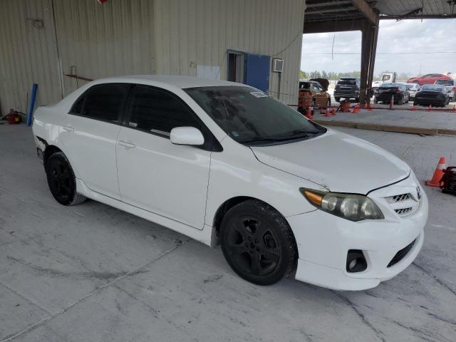  TOYOTA COROLLA 2013 Biały