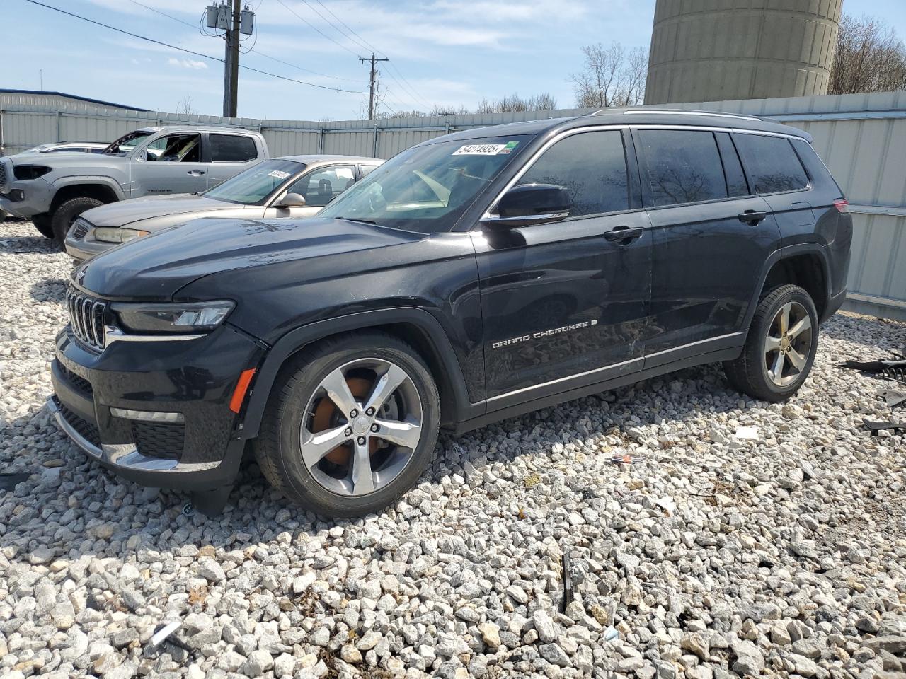 Wayland, MI에서 판매 중인 2021 Jeep Grand Cherokee L Limited - Front End