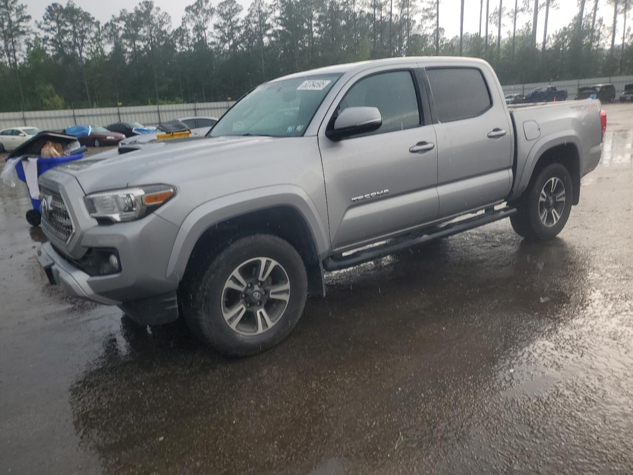 2017 Toyota Tacoma Double Cab للبيع في Harleyville، SC - Rear End