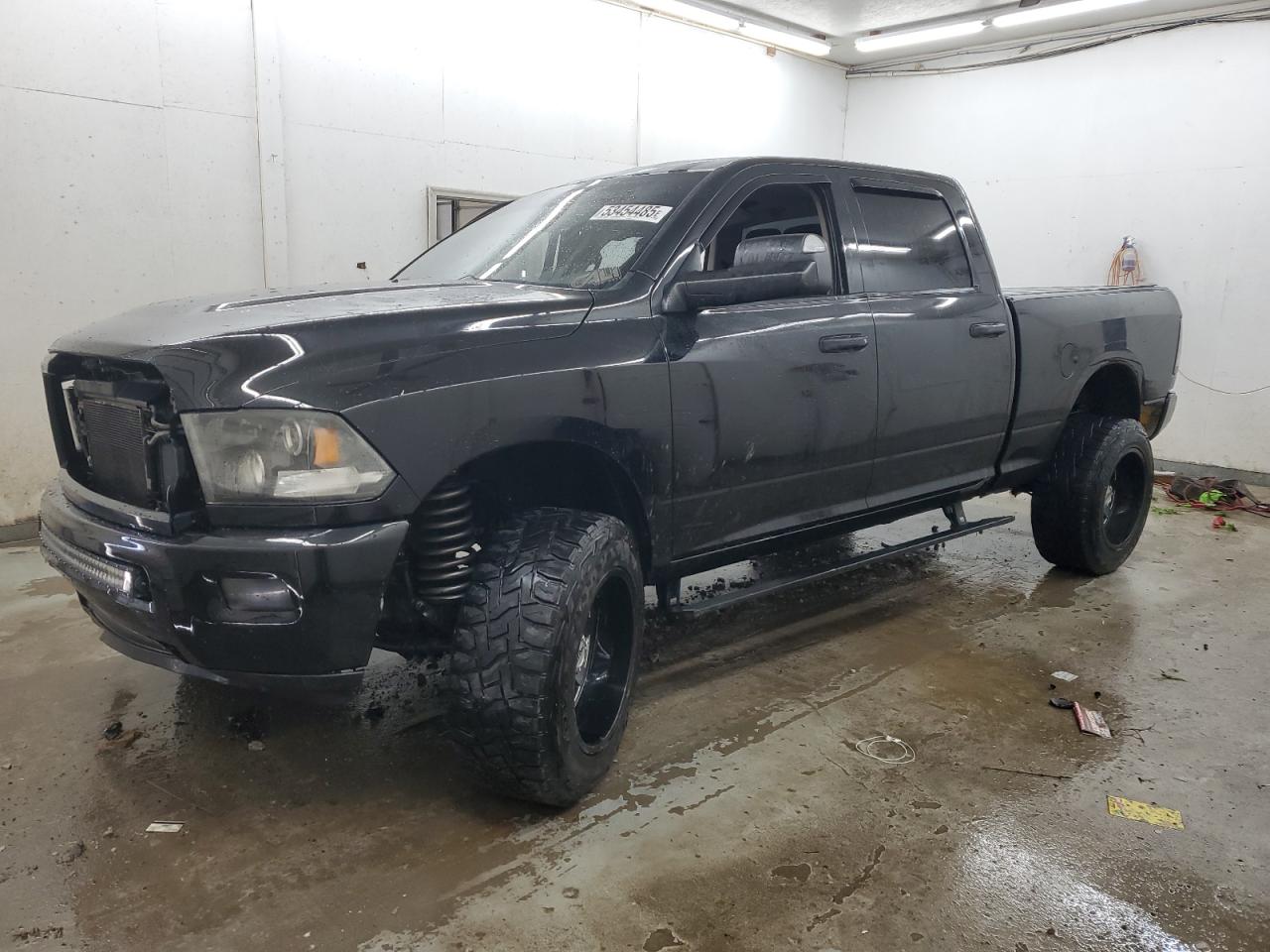 2012 Dodge Ram 2500 St for Sale in Madisonville, TN - Top/Roof
