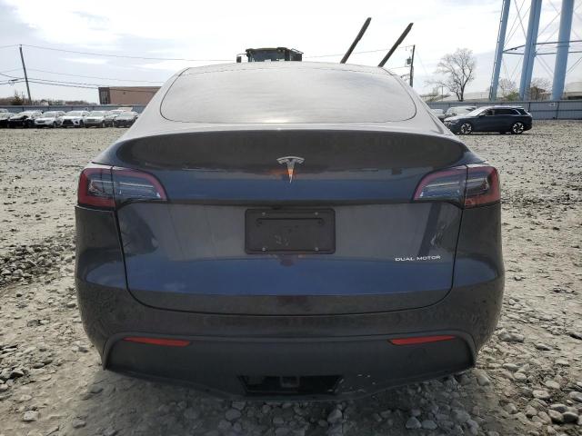  TESLA MODEL Y 2024 Gray
