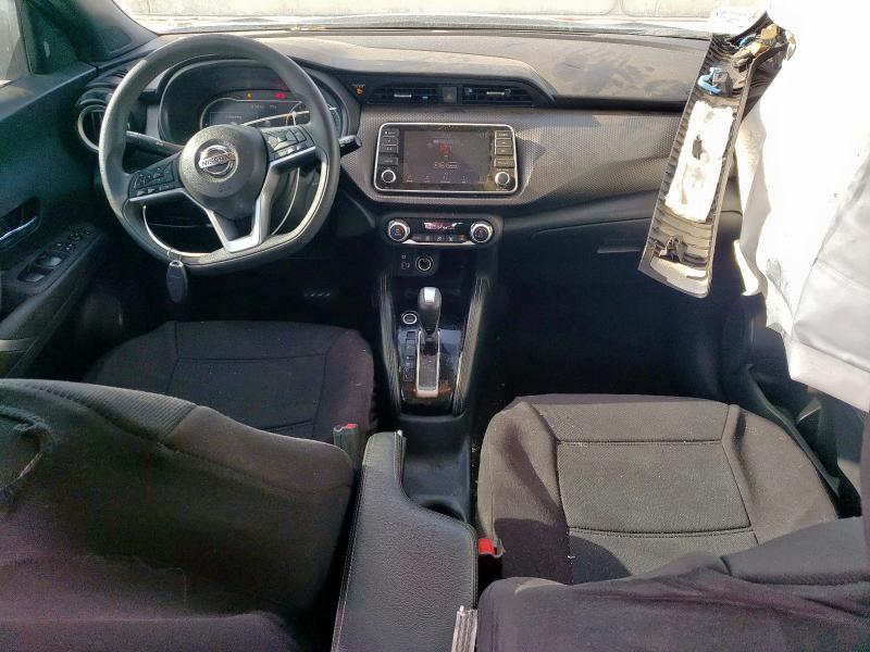  NISSAN KICKS 2020 Чорний