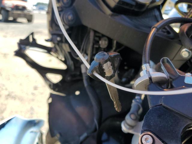 undisplay SUZUKI GSXR600 2014 Два тона
