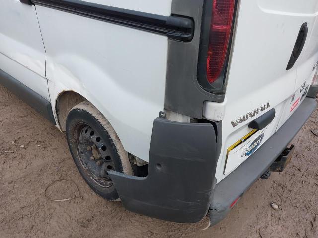2005 VAUXHALL VIVARO 290