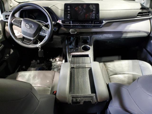 2022 TOYOTA SIENNA LE