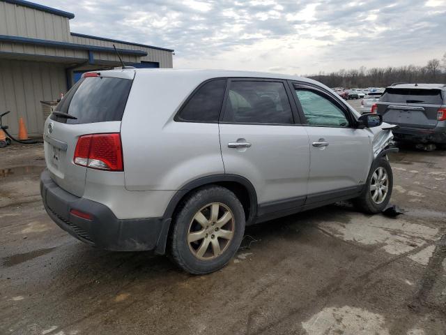  KIA SORENTO 2013 Srebrny