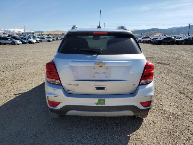  CHEVROLET TRAX 2018 Серебристый