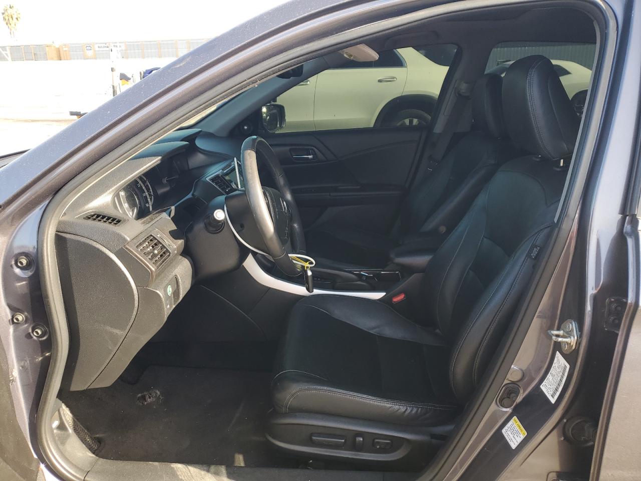 2014 Honda Accord Exl VIN: 1HGCR2F87EA305686 Lot: 63216135