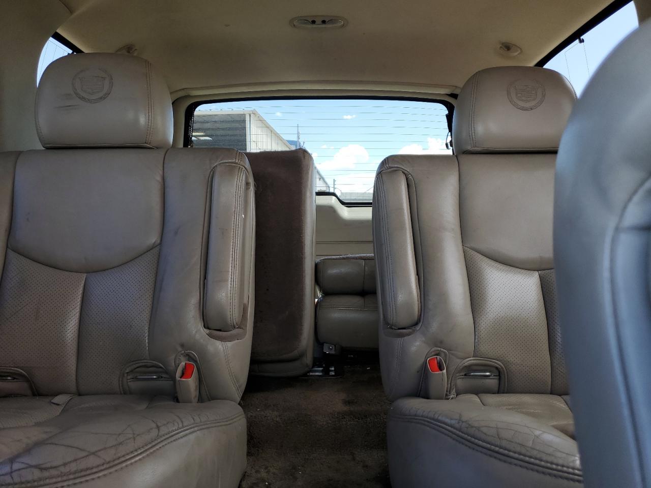 2003 Cadillac Escalade Luxury VIN: 1GYEK63N33R255939 Lot: 54891325