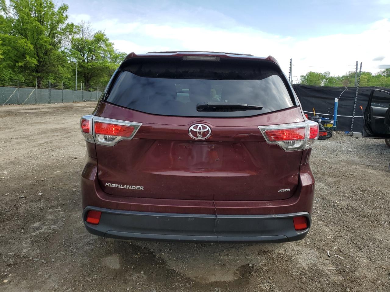 2016 Toyota Highlander Le VIN: 5TDBKRFH3GS267872 Lot: 54927215