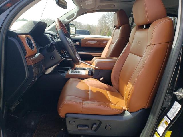  TOYOTA TUNDRA 2017 Czarny