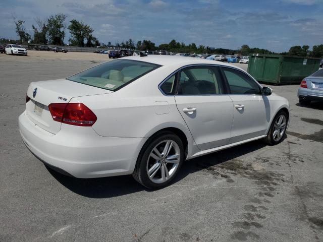 VOLKSWAGEN PASSAT 2014 Biały