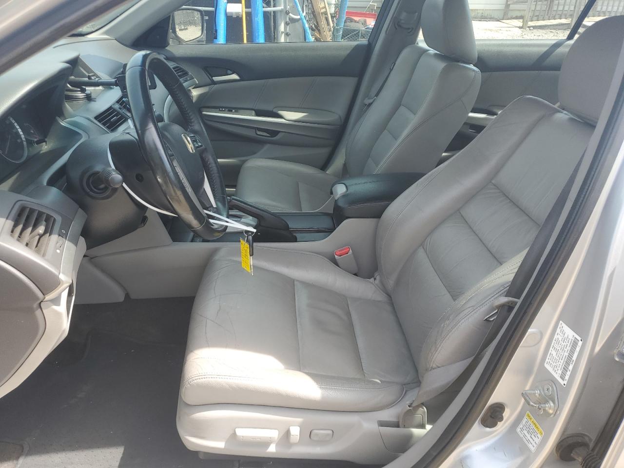 2010 Honda Accord Exl VIN: 1HGCP2F82AA024993 Lot: 53780365