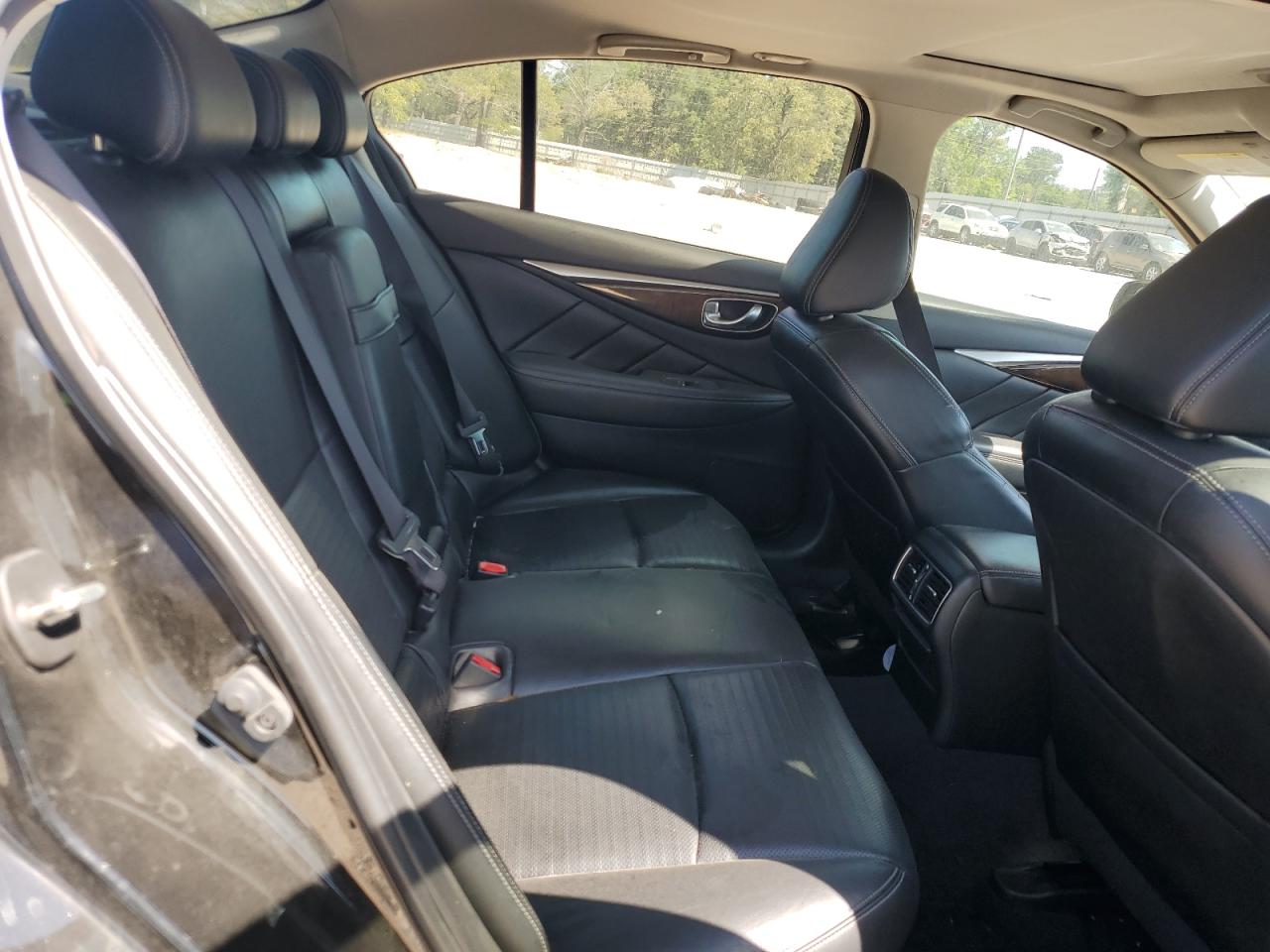 2015 Infiniti Q50 Base VIN: JN1BV7APXFM339271 Lot: 53692335