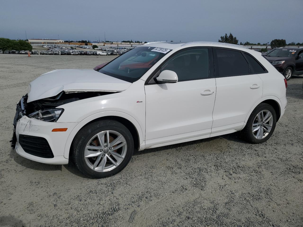 2018 Audi Q3 Premium იყიდება Antelope-ში, CA - Front End