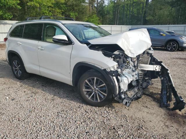  TOYOTA HIGHLANDER 2018 Белый