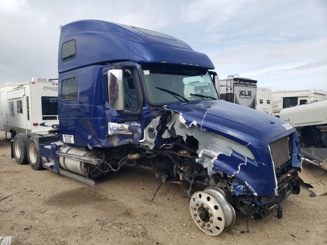 2019 Volvo Vnl Semi Truck en Venta en Nampa, ID - Side
