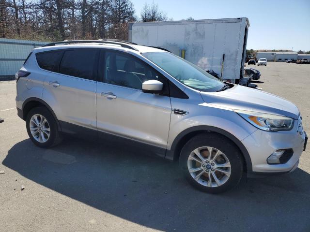  FORD ESCAPE 2017 Сріблястий