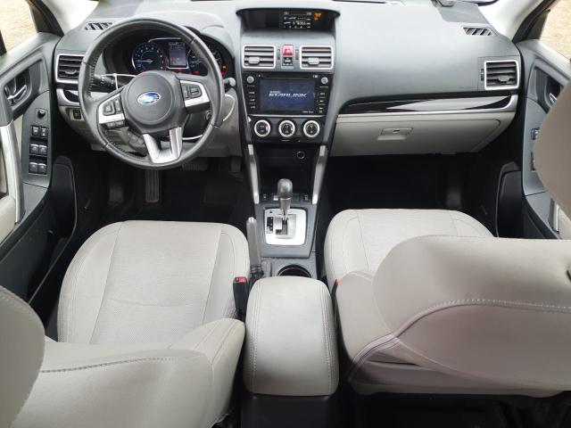  SUBARU FORESTER 2018 Красный
