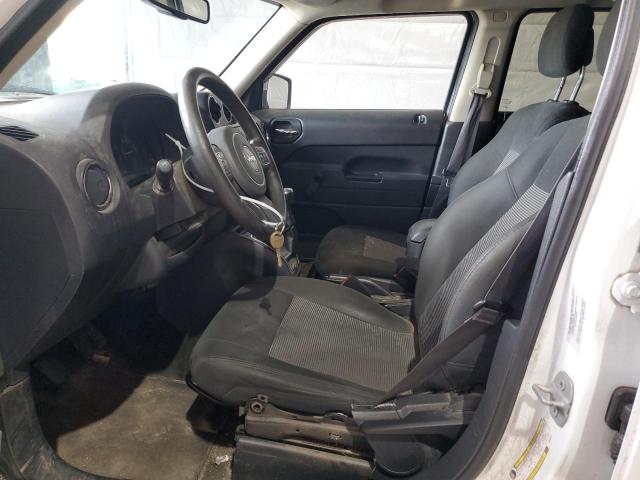  JEEP PATRIOT 2016 Белы