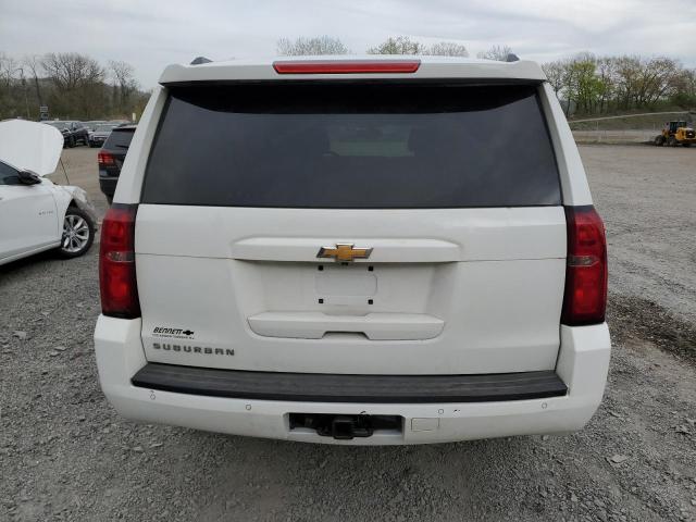 Parquets CHEVROLET SUBURBAN 2016 White