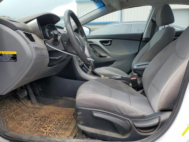  HYUNDAI ELANTRA 2015 Белый